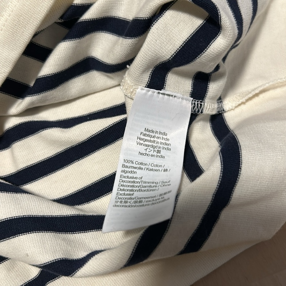 NWT J.Crew Ski sweatshirt, size XL - Picture 3 of 3
